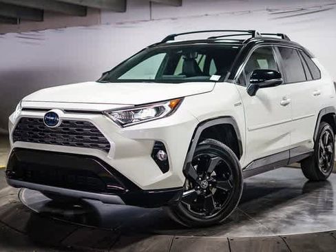 Certified 2019 Toyota RAV4 XSE image 1