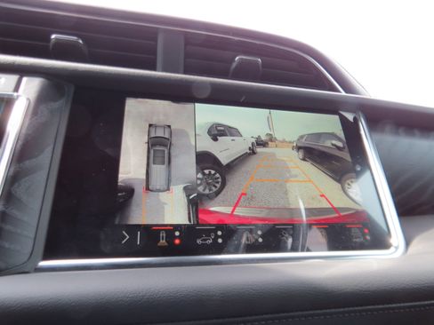 Used 2024 GMC Yukon XL Denali w/ Denali Reserve Package image 27