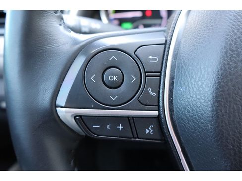 Used 2022 Toyota Camry XLE image 35