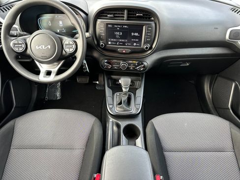 Used 2024 Kia Soul LX w/ Option Group 015 image 13