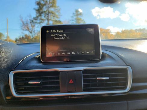 Used 2014 MAZDA MAZDA3 i Touring w/ Technology Package image 31