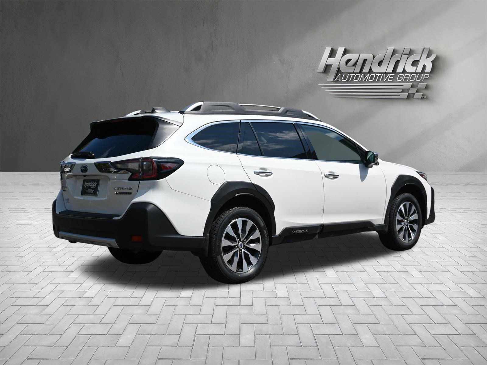 Certified 2023 Subaru Outback Touring XT AWD/4WD image 9