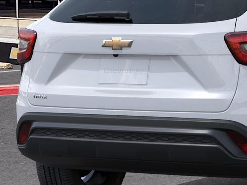New 2026 Chevrolet Trax LS image 14