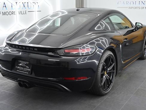 Used 2018 Porsche 718 Cayman RWD image 4