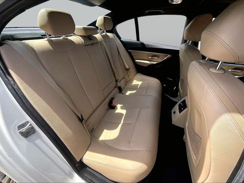 Used 2017 BMW 330i Sedan RWD image 17