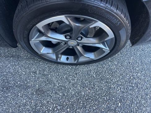 Used 2024 Chevrolet Malibu LT image 31