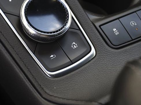 Used 2023 Cadillac XT4 Premium Luxury image 13