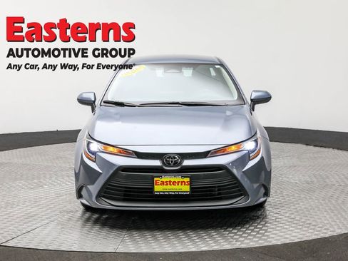 Used 2024 Toyota Corolla LE image 2
