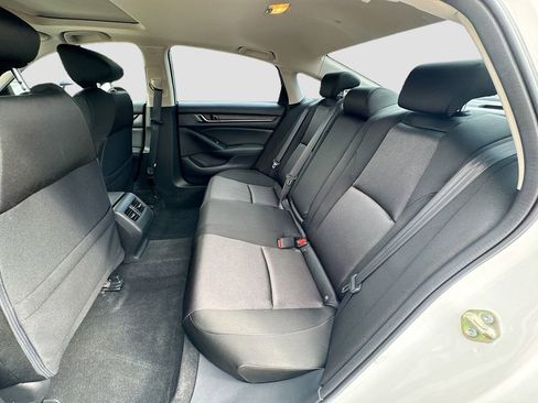 Used 2020 Honda Accord EX image 31