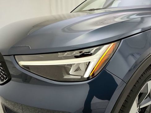 New 2026 Volvo XC40 B5 Plus w/ Protection Package Premier AWD/4WD image 30