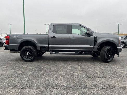 New 2026 Ford F350 Lariat w/ Black Appearance Package image 4