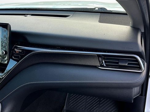 Used 2022 Toyota Camry XSE image 21