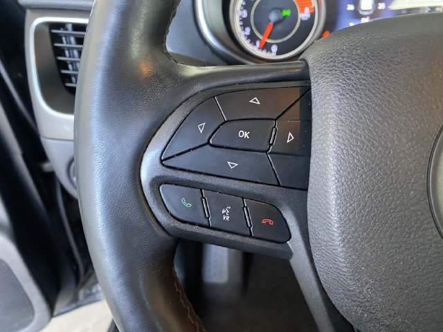Used 2019 Jeep Cherokee Trailhawk w/ Cold Weather Group AWD/4WD image 29