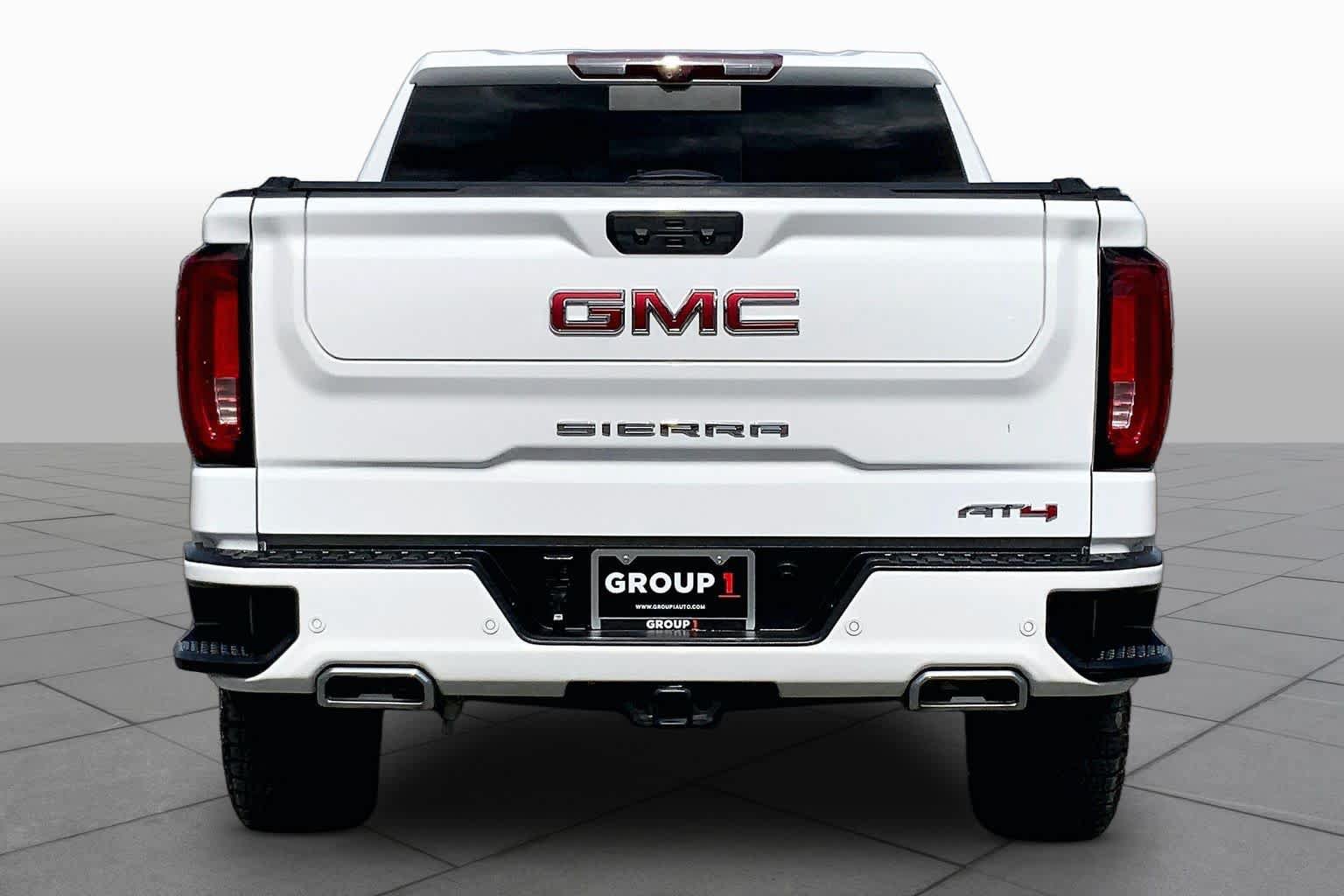Used 2024 GMC Sierra 1500 AT4 w/ Technology Package AWD/4WD image 5
