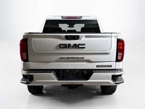 Used 2023 GMC Sierra 1500 Elevation w/ LPO, Elevation Black Package AWD/4WD image 4