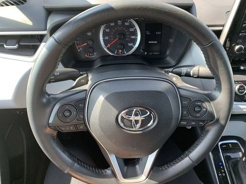 Used 2021 Toyota Corolla SE image 19