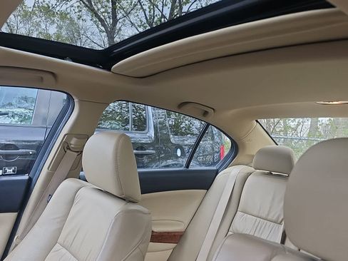 Used 2011 Honda Accord EX-L image 6
