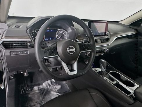 Certified 2024 Nissan Altima 2.5 SV FWD image 11