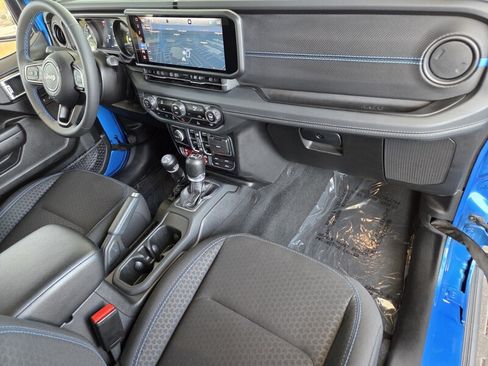 Used 2024 Jeep Wrangler Unlimited Rubicon 4xe w/ Capability Package AWD/4WD image 20