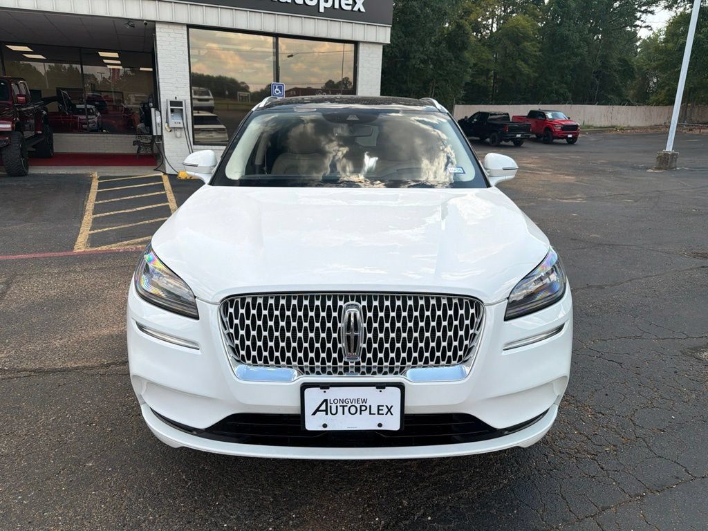 Used 2022 Lincoln Corsair Reserve w/ Luxury Package AWD/4WD image 3
