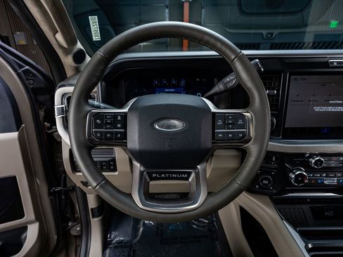 Used 2026 Ford F250 Platinum w/ Platinum Plus Package AWD/4WD image 19