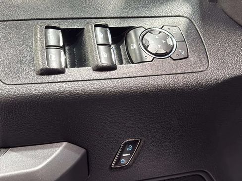 Used 2018 Ford F150 XLT w/ Equipment Group 302A Luxury AWD/4WD image 18