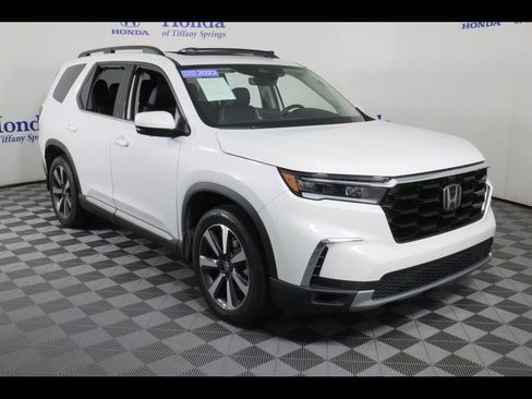 Certified 2023 Honda Pilot Elite image 1