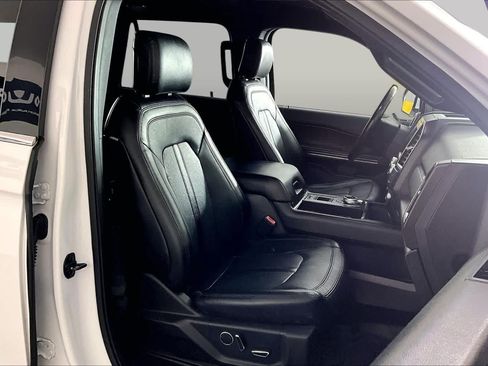 Used 2019 Ford Expedition Max Limited RWD image 9