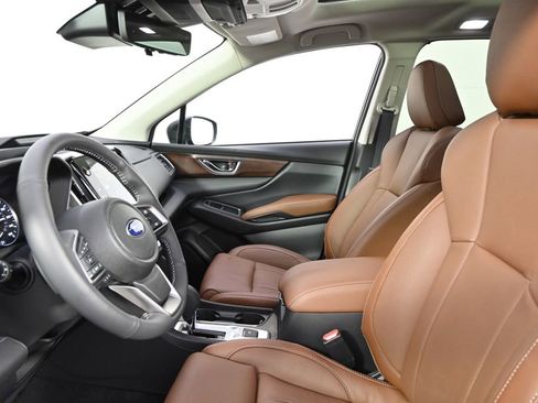 Certified 2025 Subaru Ascent Touring w/ Popular Package #2 image 13