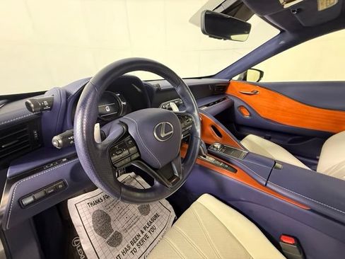 Used 2018 Lexus LC 500 Coupe w/ Touring Package RWD image 10