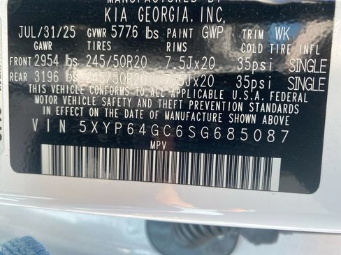 Used 2025 Kia Telluride S FWD image 32