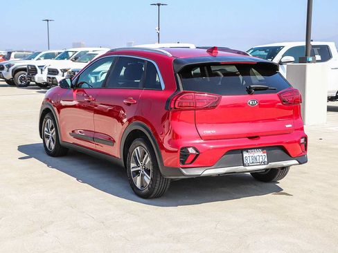 Used 2020 Kia Niro EX FWD image 9