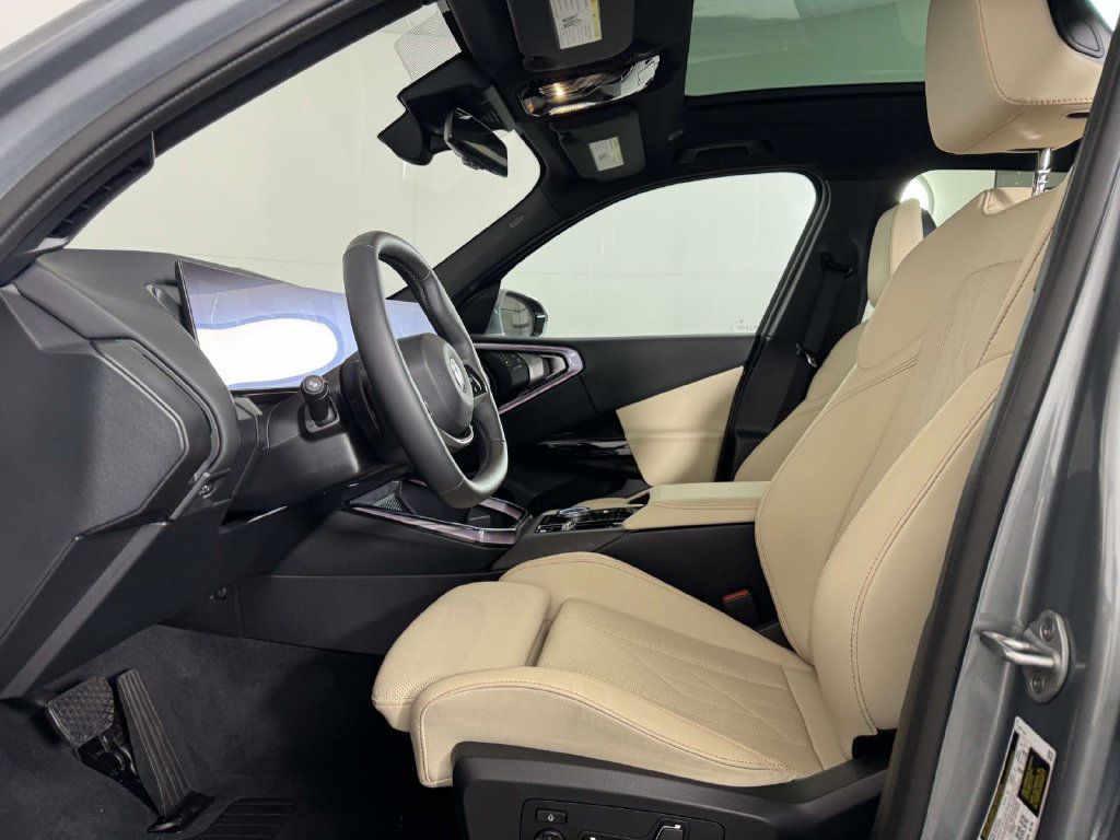 Used 2026 BMW X3 xDrive30i AWD/4WD image 4