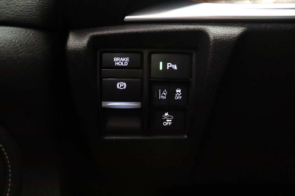 Used 2019 Acura MDX w/ Technology Package AWD/4WD image 17