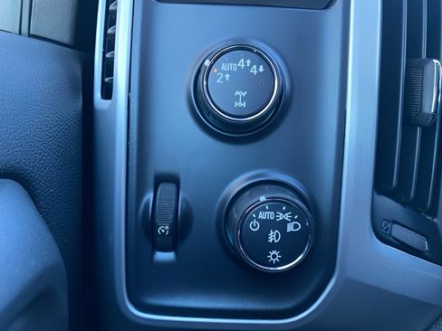 Used 2017 GMC Sierra 1500 SLE w/ SLE Value Package image 16