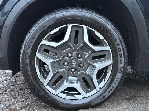 Used 2023 Hyundai Santa Fe Limited image 10