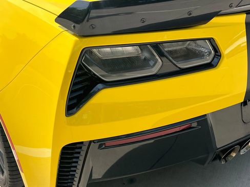 Used 2019 Chevrolet Corvette Z06 RWD image 13