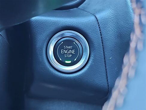 Used 2024 GMC Yukon AT4 w/ Technology Package image 24