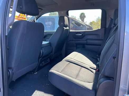 Used 2020 Chevrolet Silverado 1500 Custom w/ Custom Value Package RWD image 17