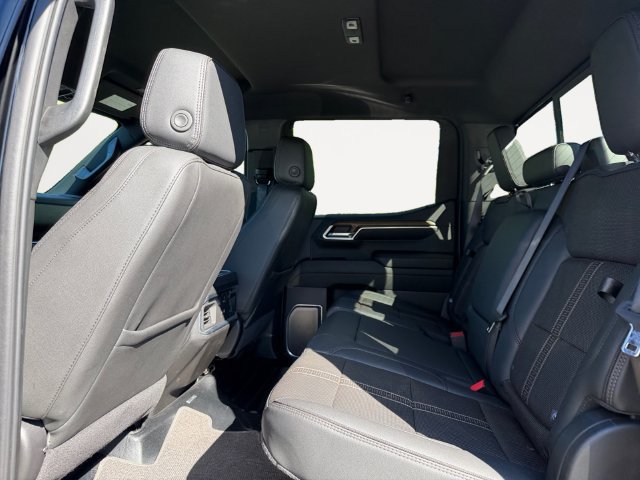 Used 2024 Chevrolet Silverado 1500 High Country w/ Midnight Edition AWD/4WD image 13