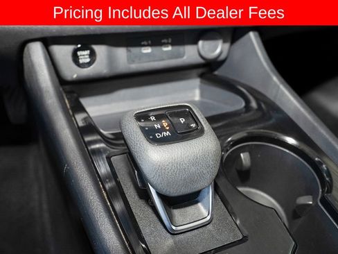 Used 2024 Nissan Rogue SV AWD/4WD image 11