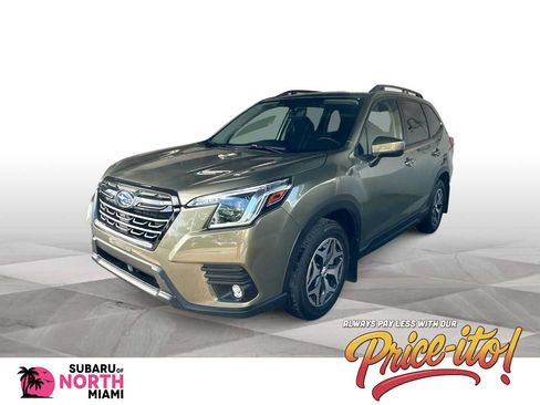 Used 2024 Subaru Forester Premium AWD/4WD image 1