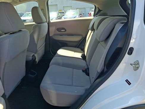 Used 2016 Honda HR-V LX image 9