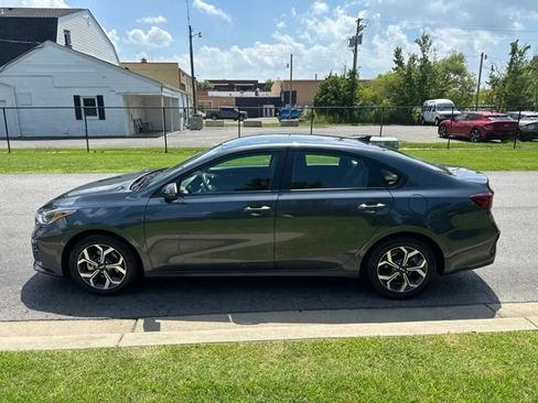 Used 2019 Kia Forte LXS FWD image 27