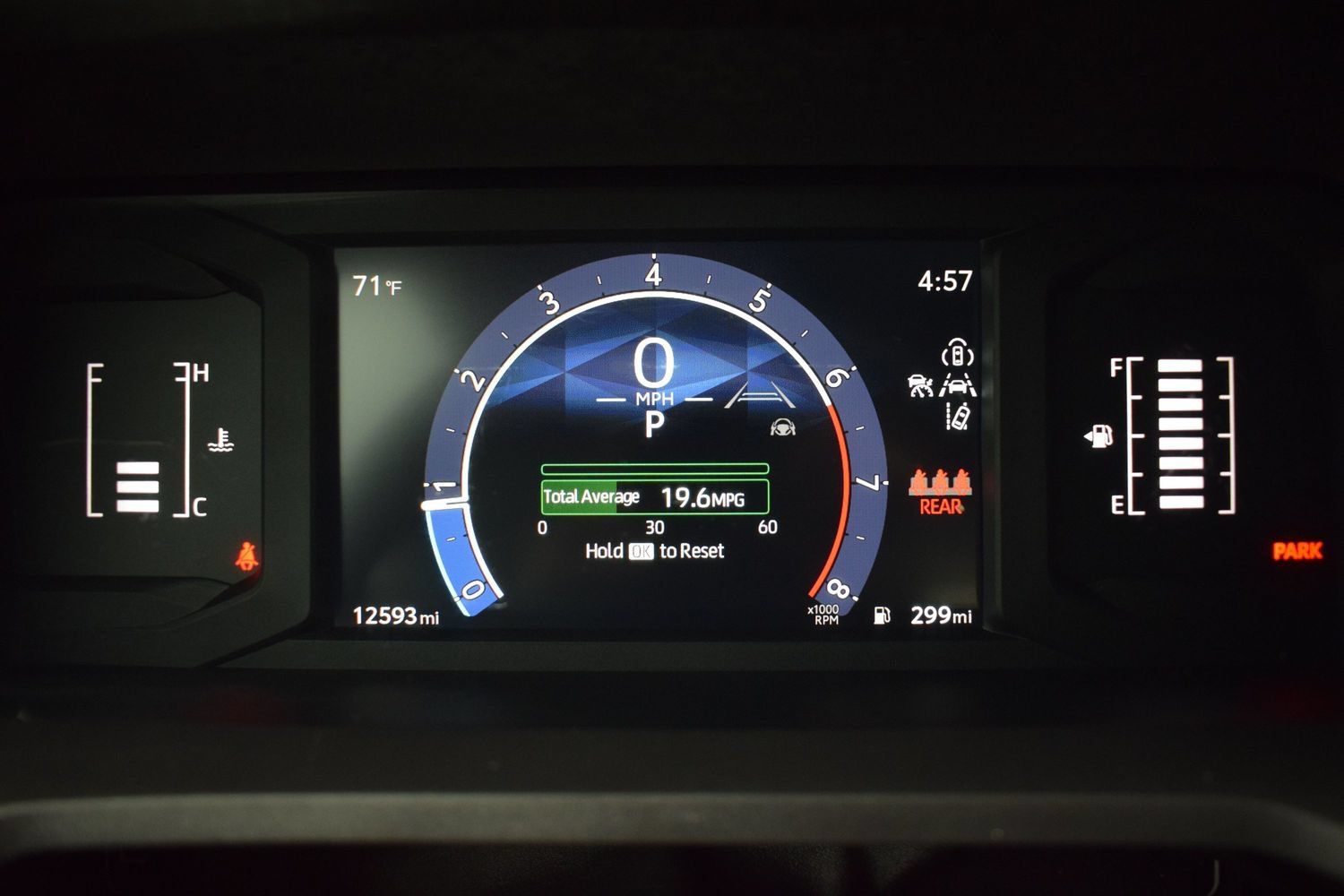 Used 2025 Toyota Tacoma SR5 AWD/4WD image 19