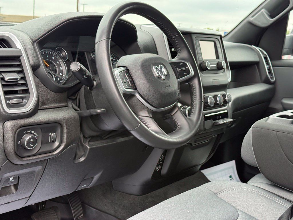 Used 2022 RAM 1500 Big Horn AWD/4WD image 21