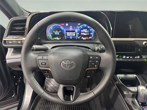 Used 2026 Toyota Crown AWD/4WD image 20
