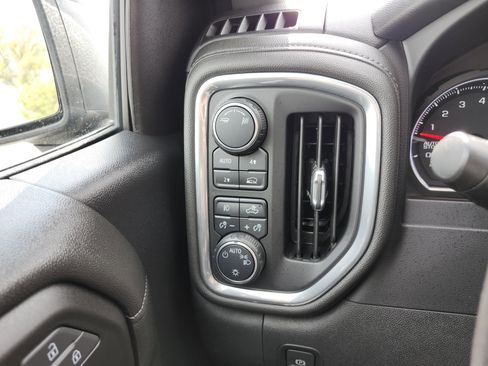 Used 2019 Chevrolet Silverado 1500 RST w/ All-Star Edition AWD/4WD image 10