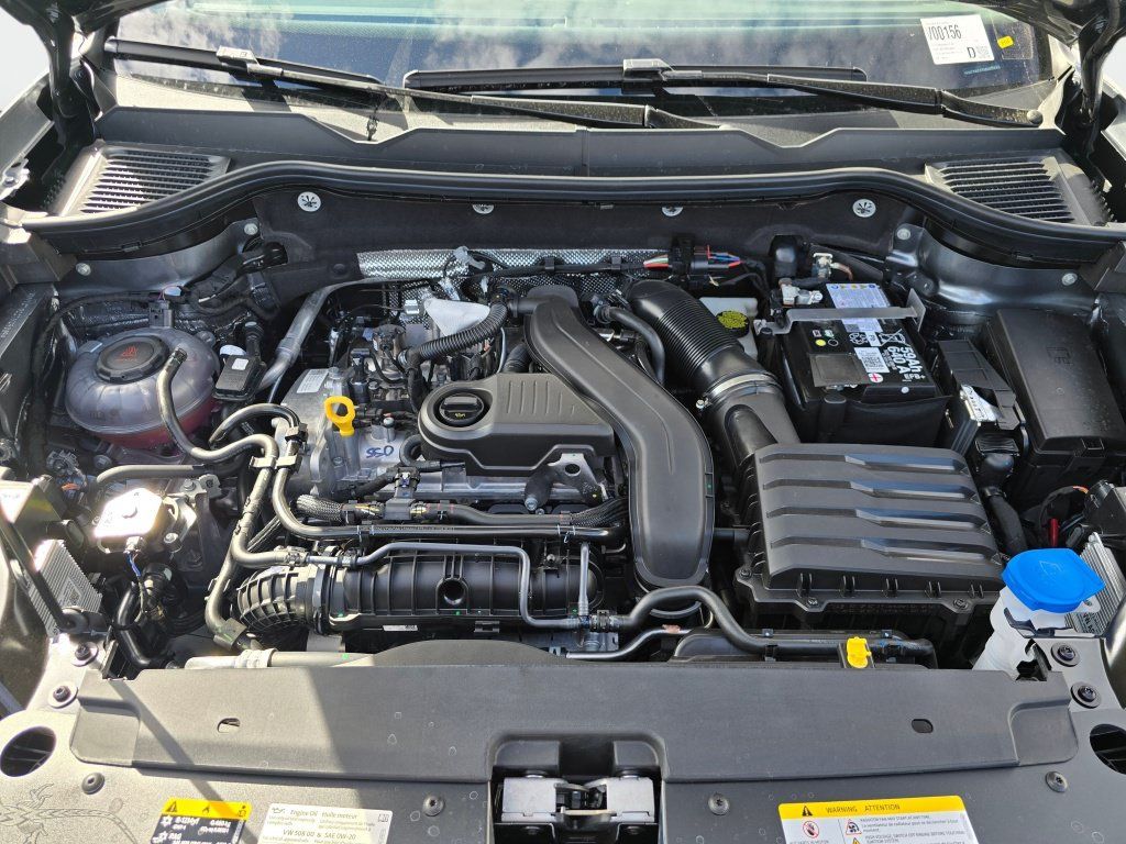 New 2026 Volkswagen Taos SE AWD/4WD image 12