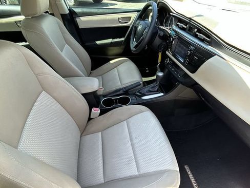Used 2016 Toyota Corolla LE FWD image 12